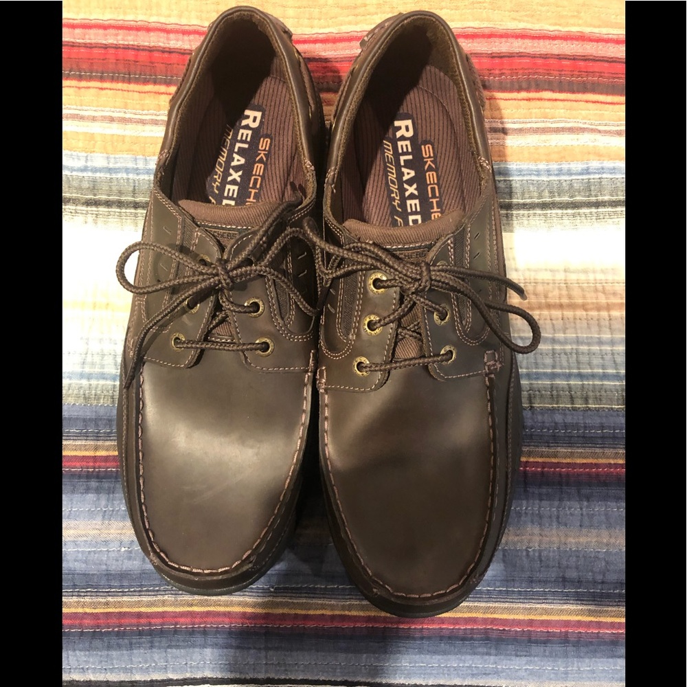 Men’s New Skechers loafers Size 13
